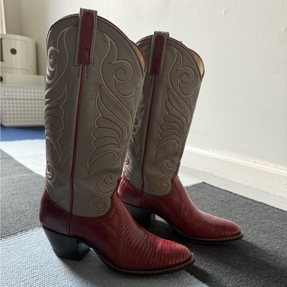 Vintage Dan Post lizard calf skin red and gray western cowboy boots